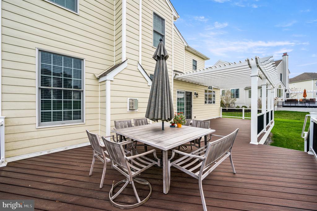 301 GREENBANK LANE