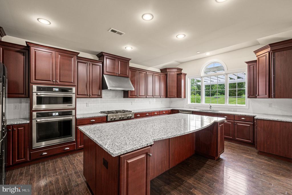 301 GREENBANK LANE