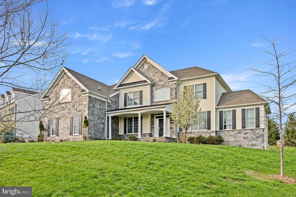 301 GREENBANK LANE