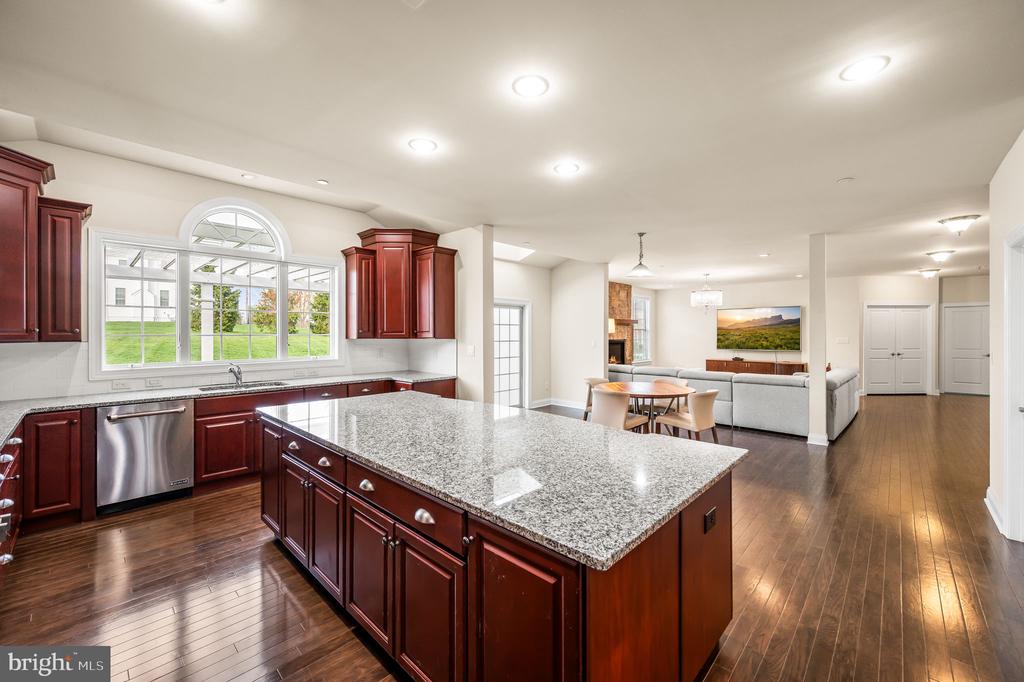301 GREENBANK LANE