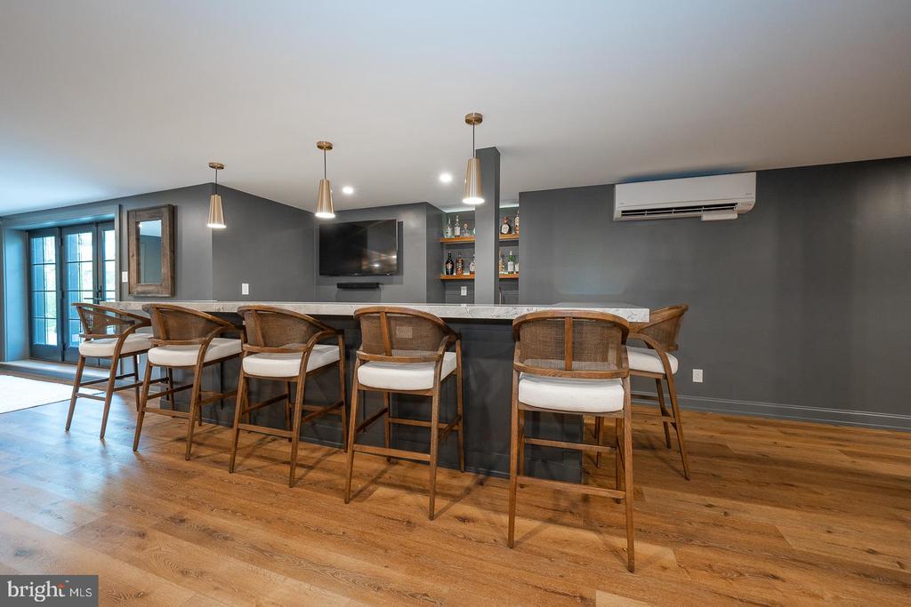 5 HONEYSUCKLE COURT