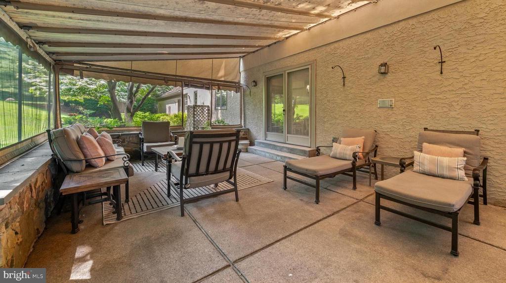 130 Hunt Valley Cir