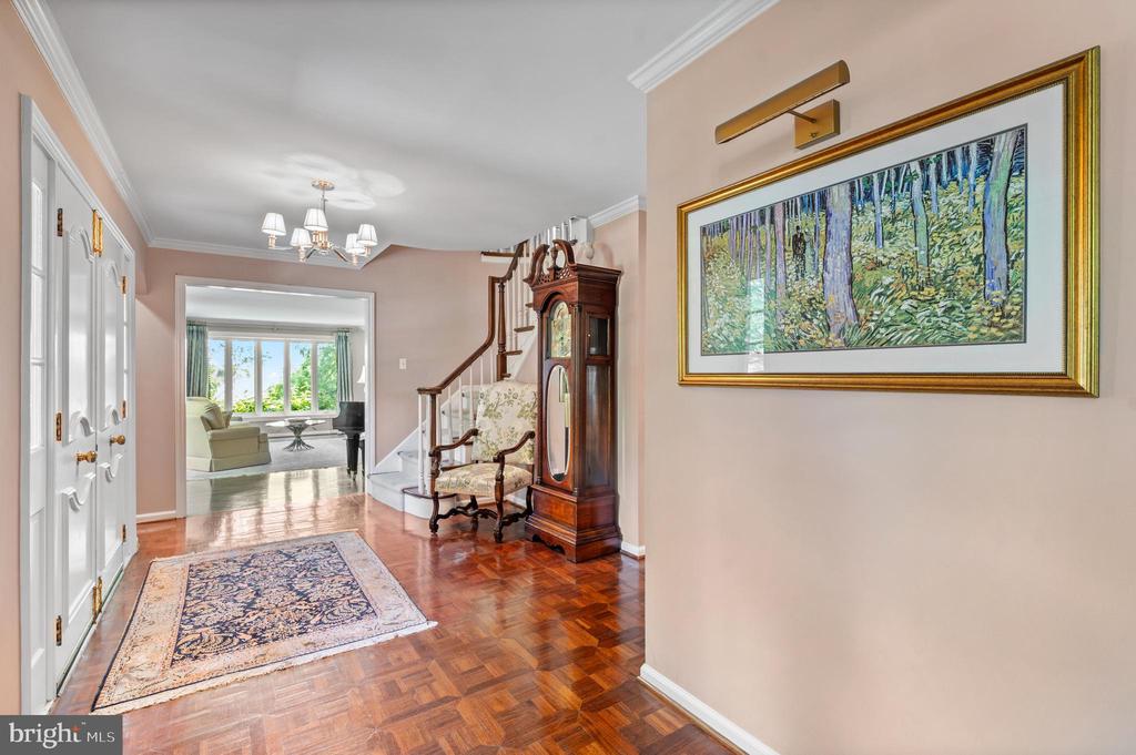 130 Hunt Valley Cir