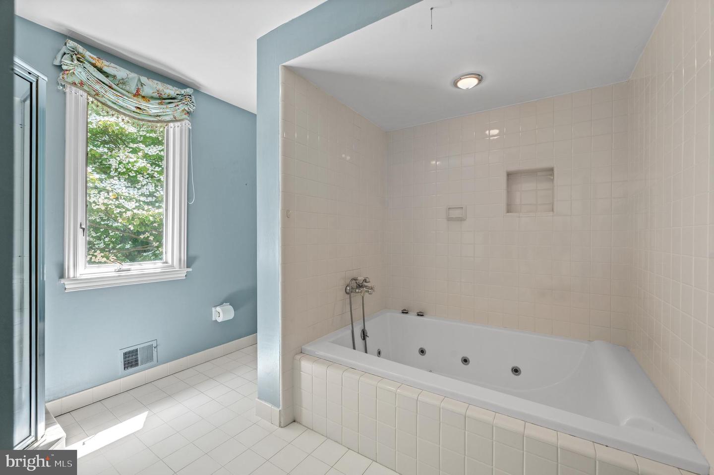 130 Hunt Valley Cir