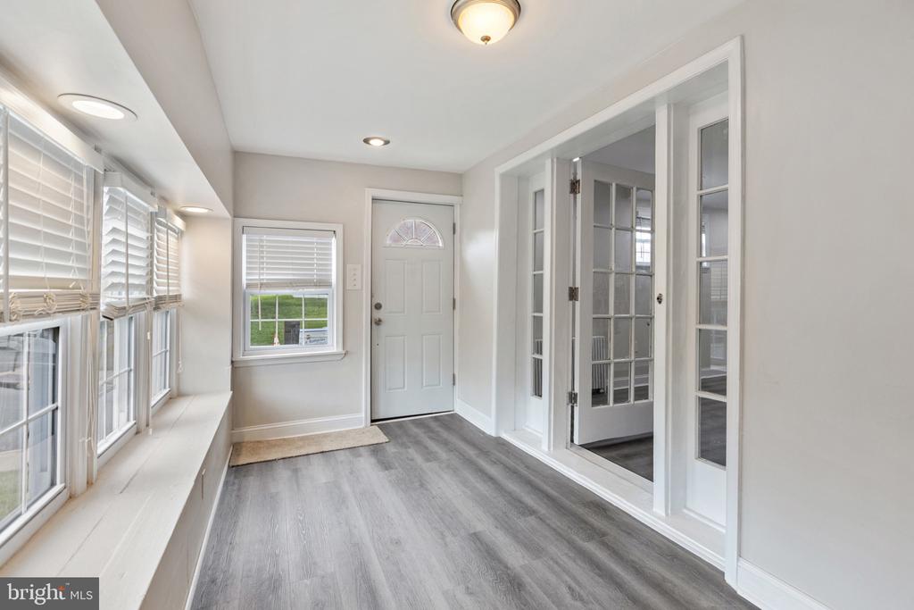 1147 HARDING DRIVE