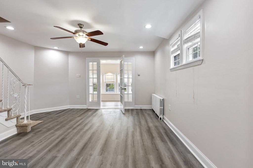 1147 HARDING DRIVE