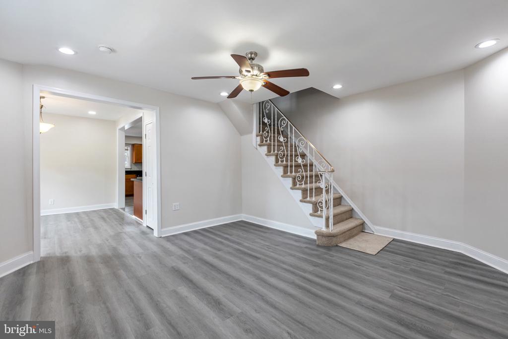 1147 HARDING DRIVE