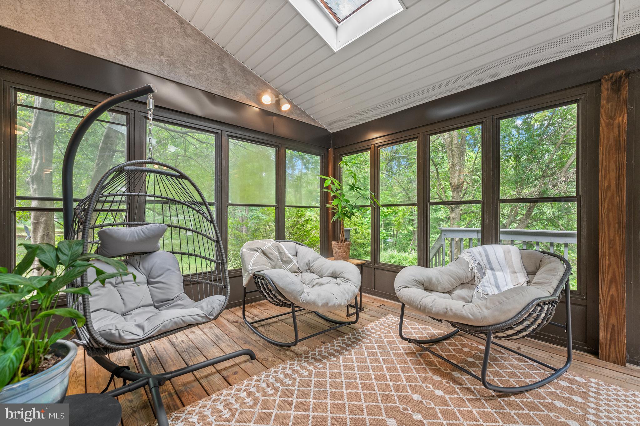 412 HIDDEN VALLEY ROAD