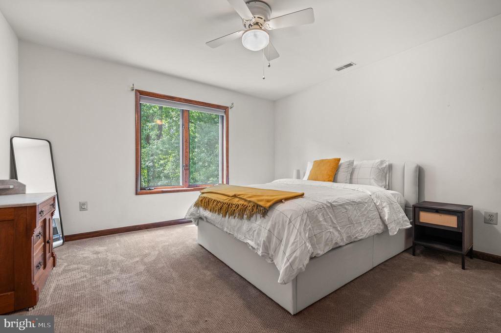 412 HIDDEN VALLEY ROAD