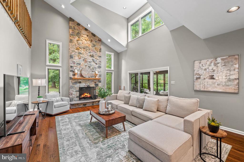 412 HIDDEN VALLEY ROAD