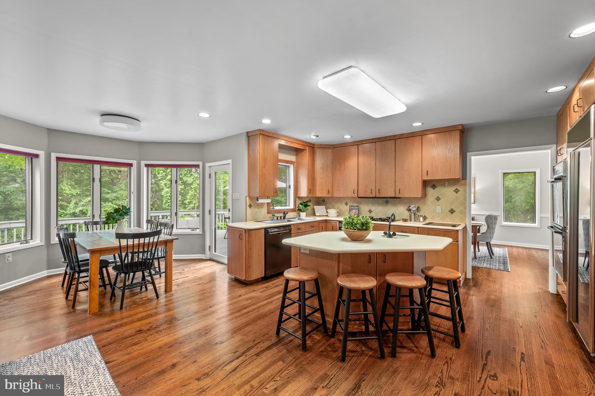 412 HIDDEN VALLEY ROAD