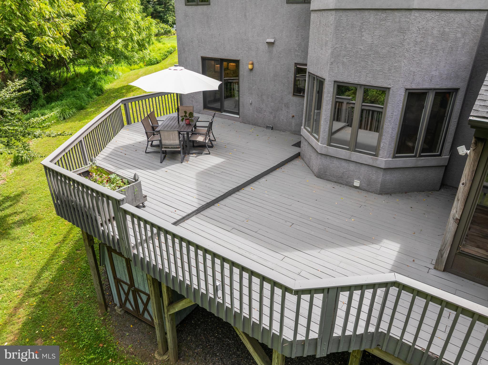 412 HIDDEN VALLEY ROAD