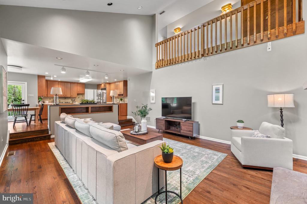 412 HIDDEN VALLEY ROAD