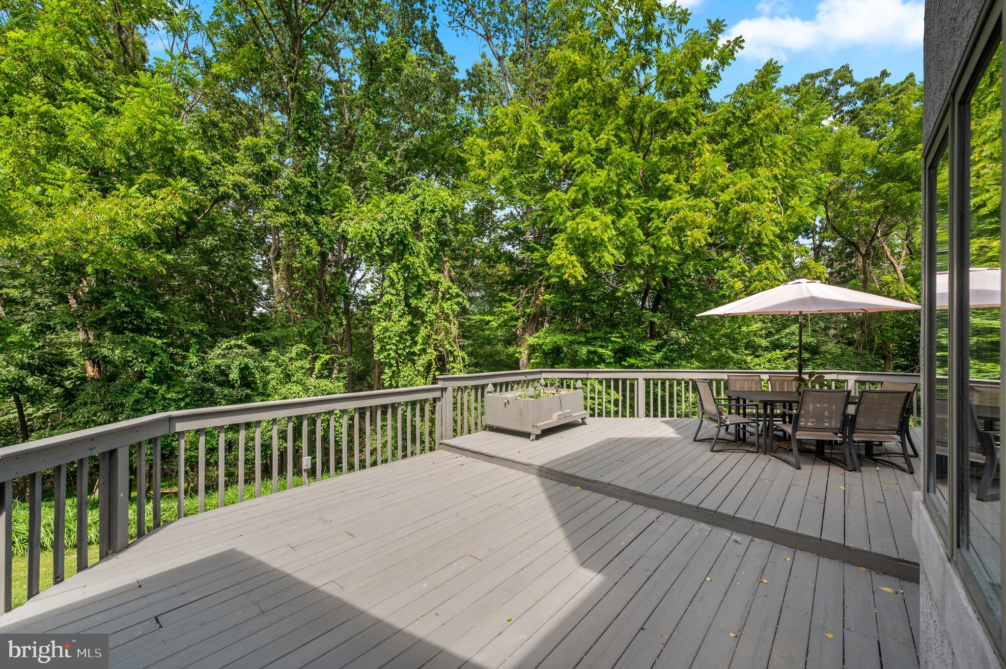 412 HIDDEN VALLEY ROAD