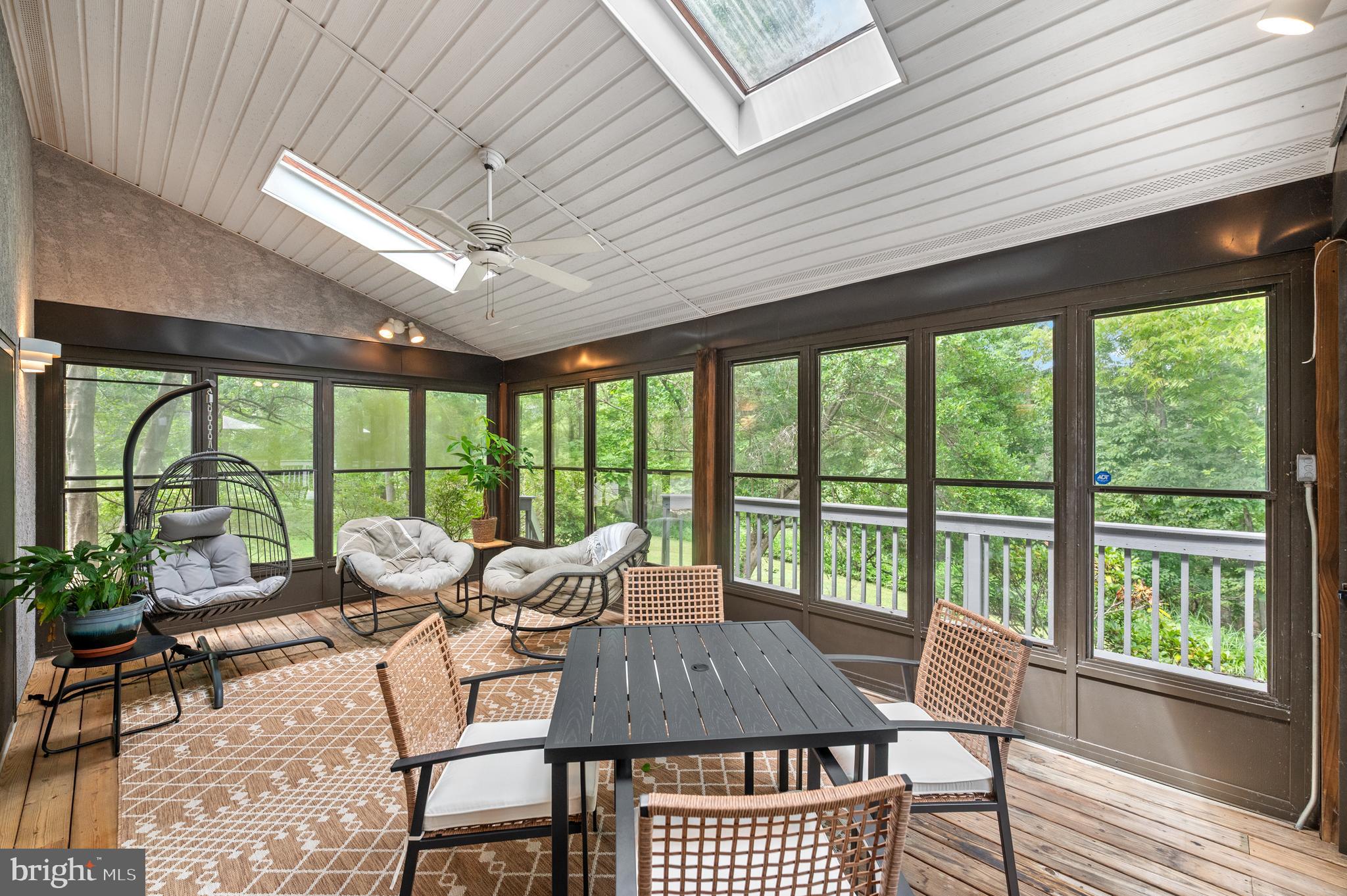 412 HIDDEN VALLEY ROAD
