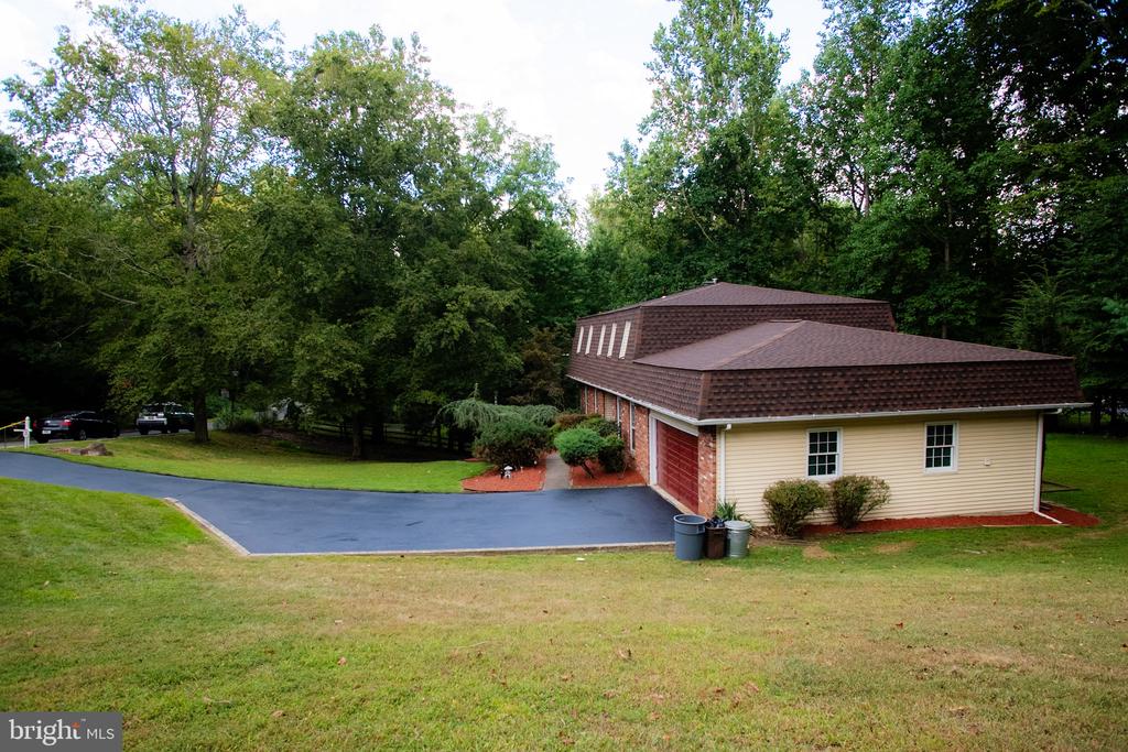 210 MARTINS RUN