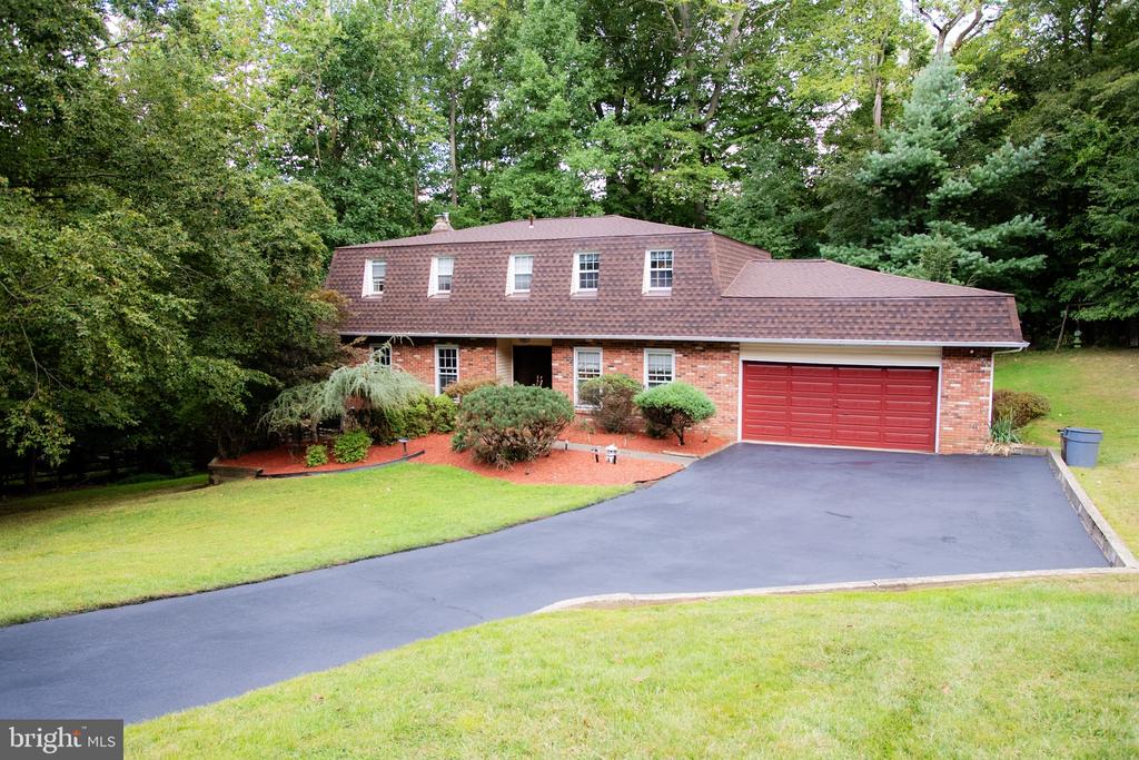 210 MARTINS RUN