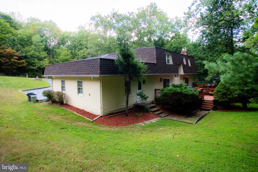 210 MARTINS RUN