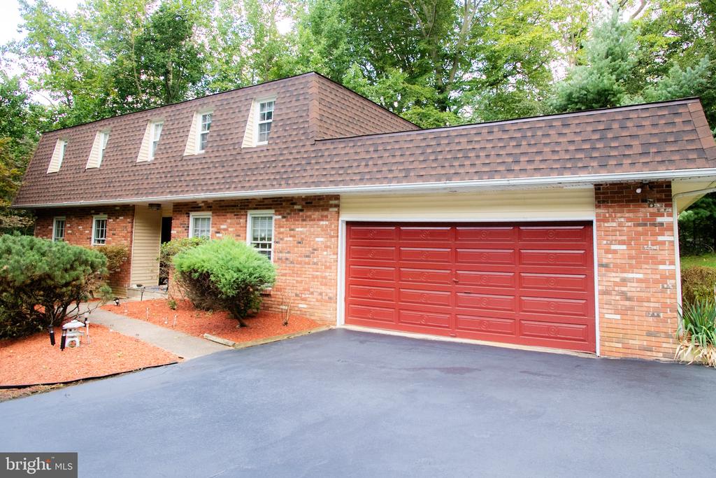 210 MARTINS RUN