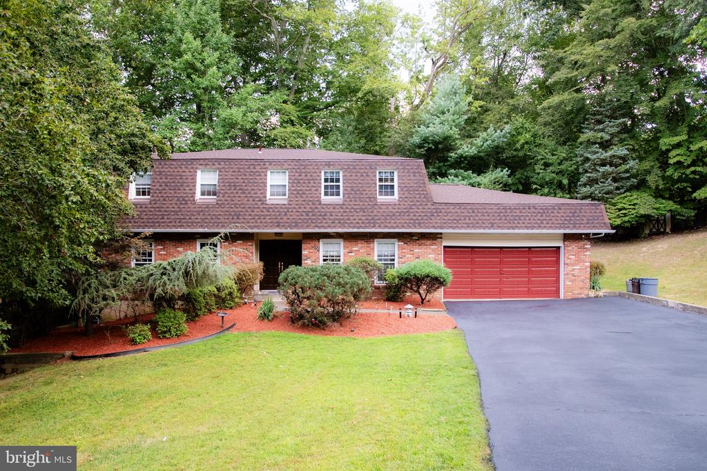 210 MARTINS RUN