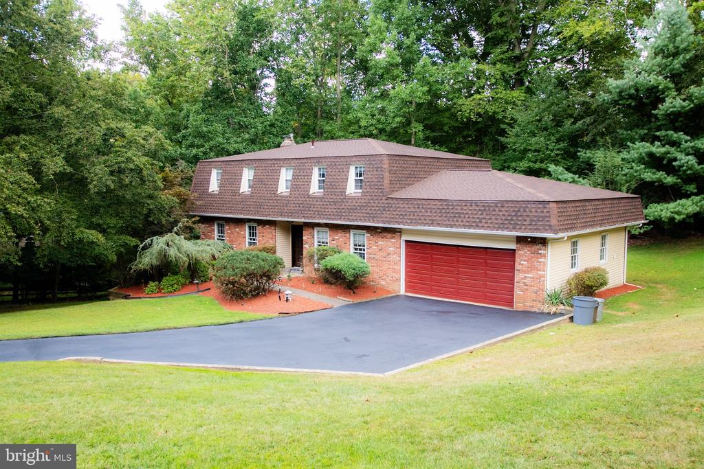 210 MARTINS RUN