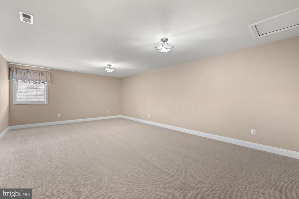 3714 ROSE TRADER LANE