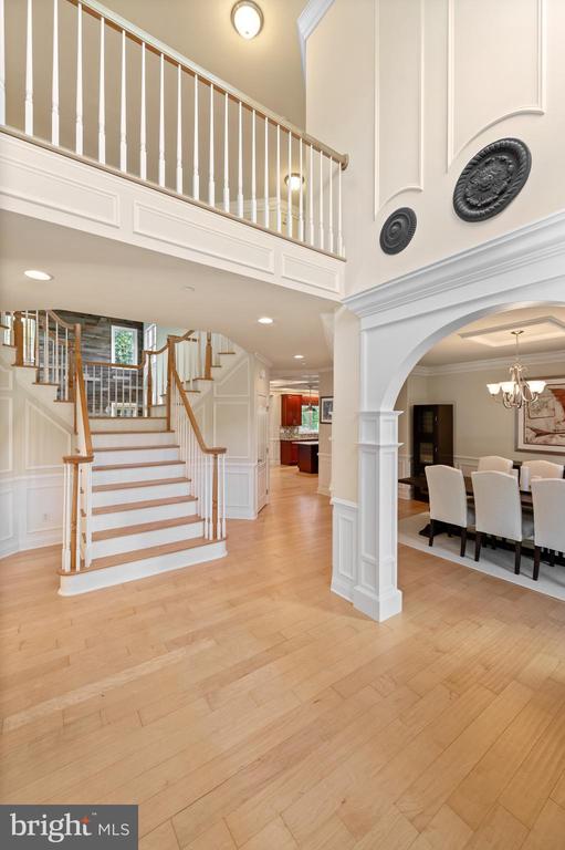 3917 WOODLAND DRIVE