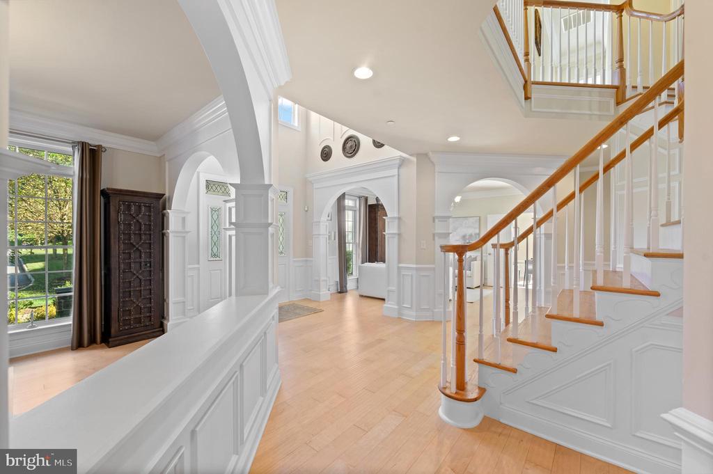 3917 WOODLAND DRIVE