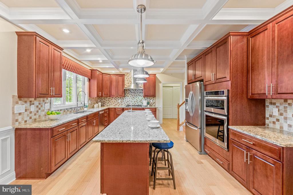 3917 WOODLAND DRIVE