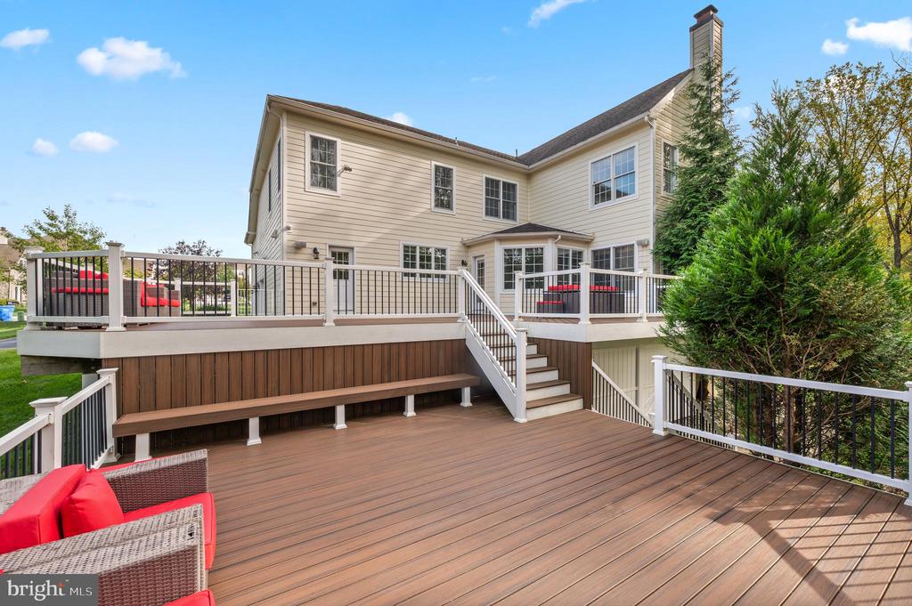3917 WOODLAND DRIVE