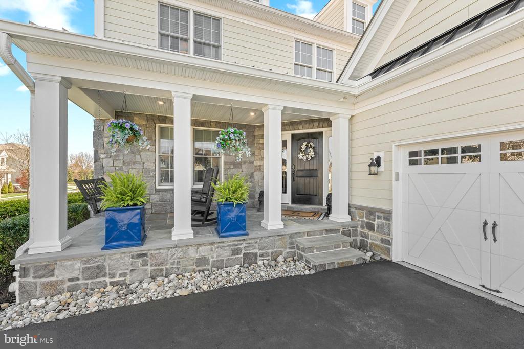 407 BERLO LANE