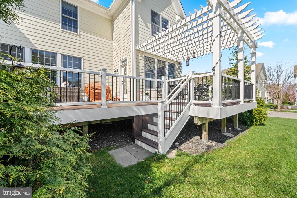 407 BERLO LANE
