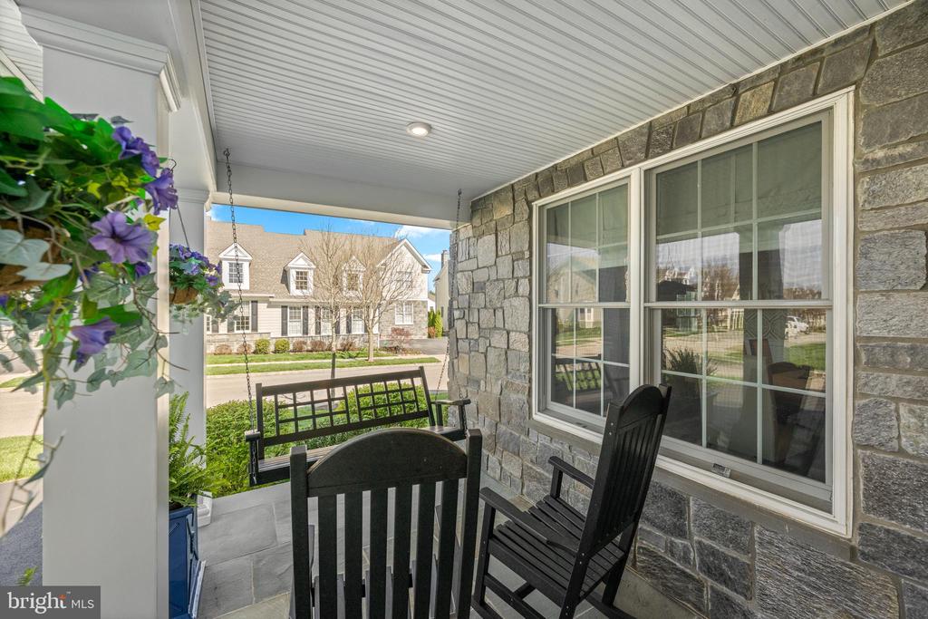 407 BERLO LANE