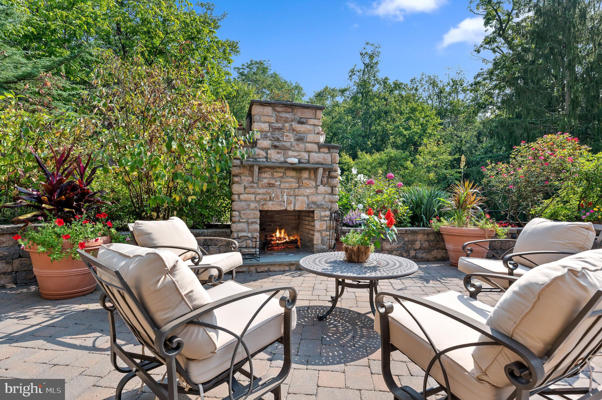 365 ARBOR CIRCLE
