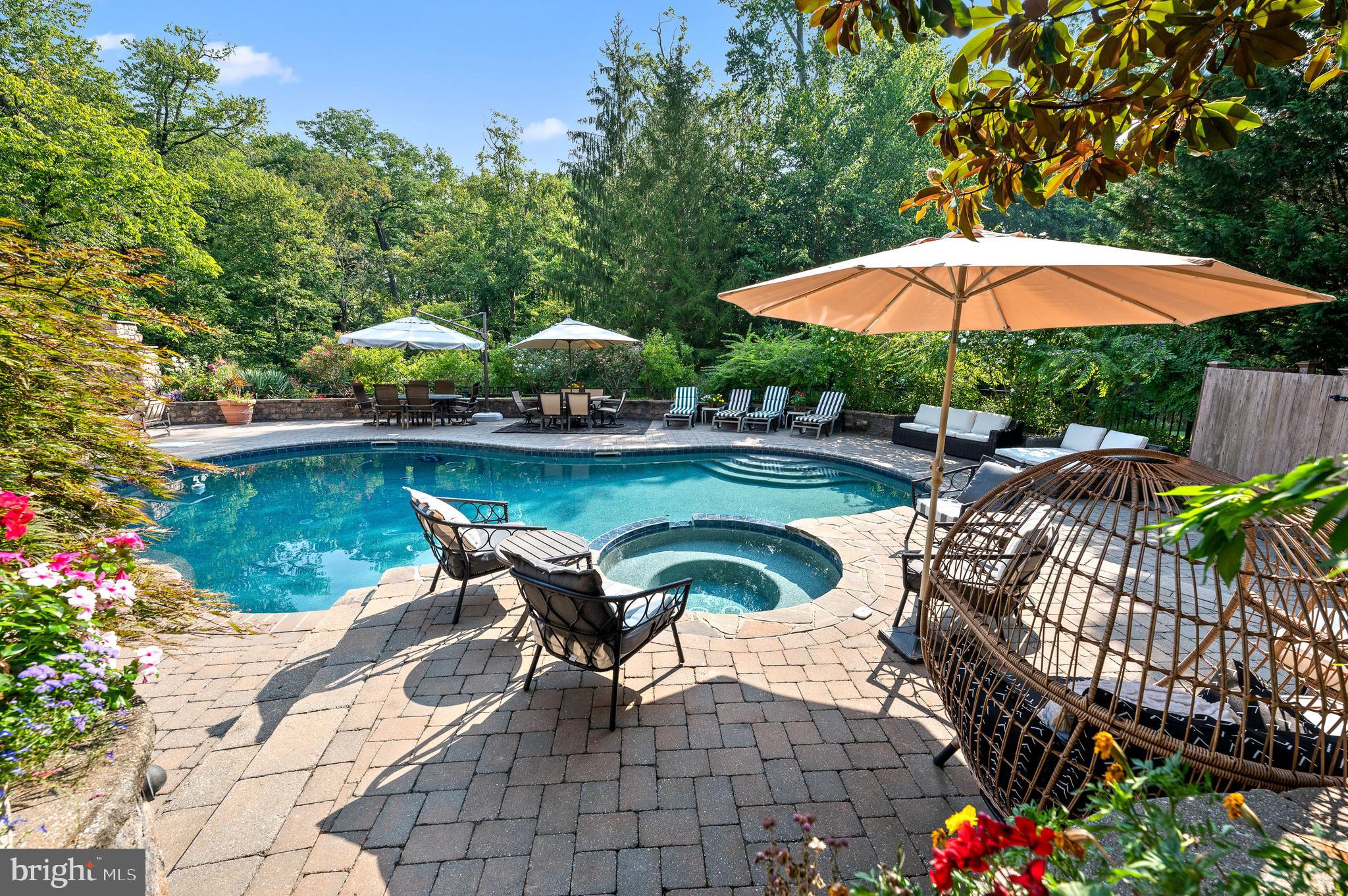 365 ARBOR CIRCLE