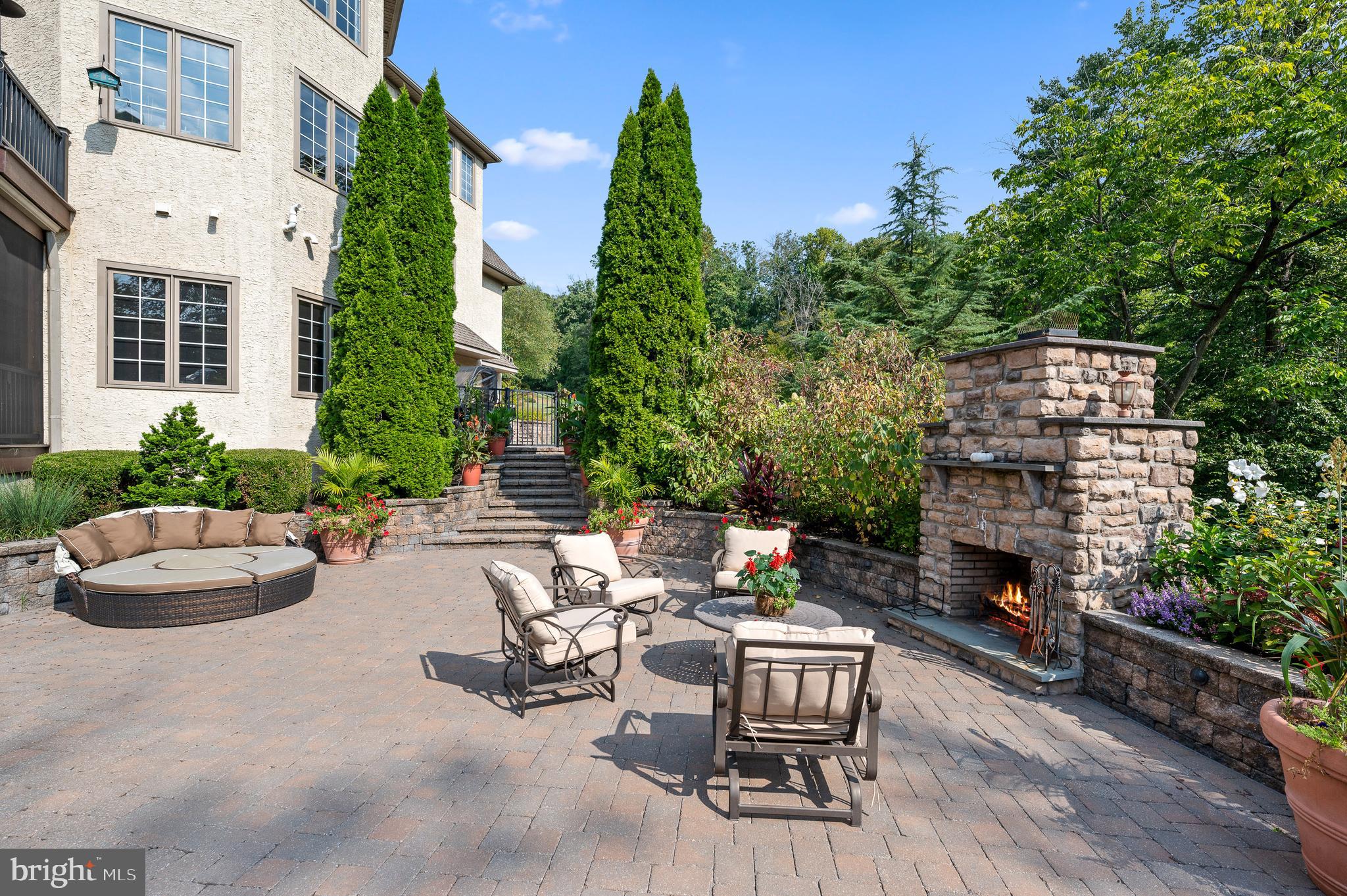 365 ARBOR CIRCLE