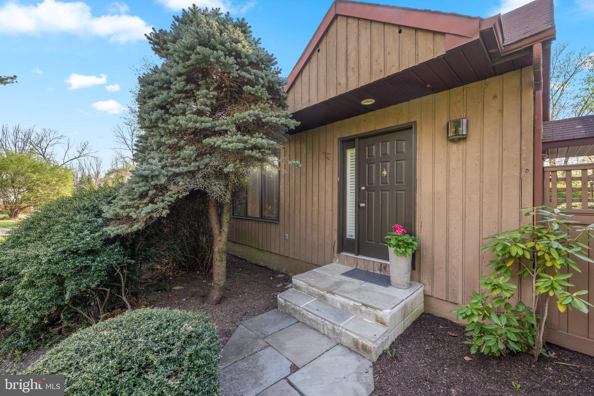 57 SUGAR MAPLE DRIVE