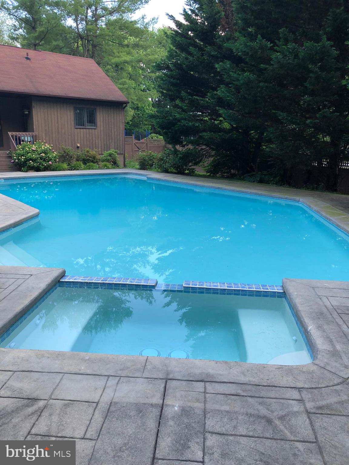 57 SUGAR MAPLE DRIVE