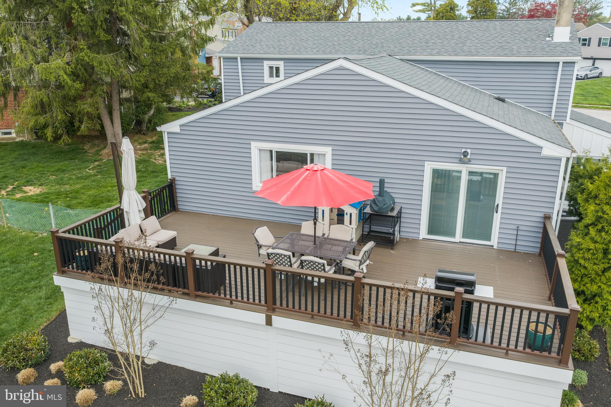 221 HEMLOCK LANE