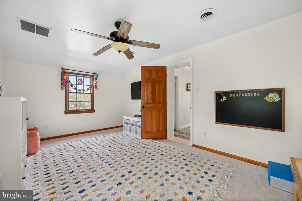 548 CLAREMONT ROAD