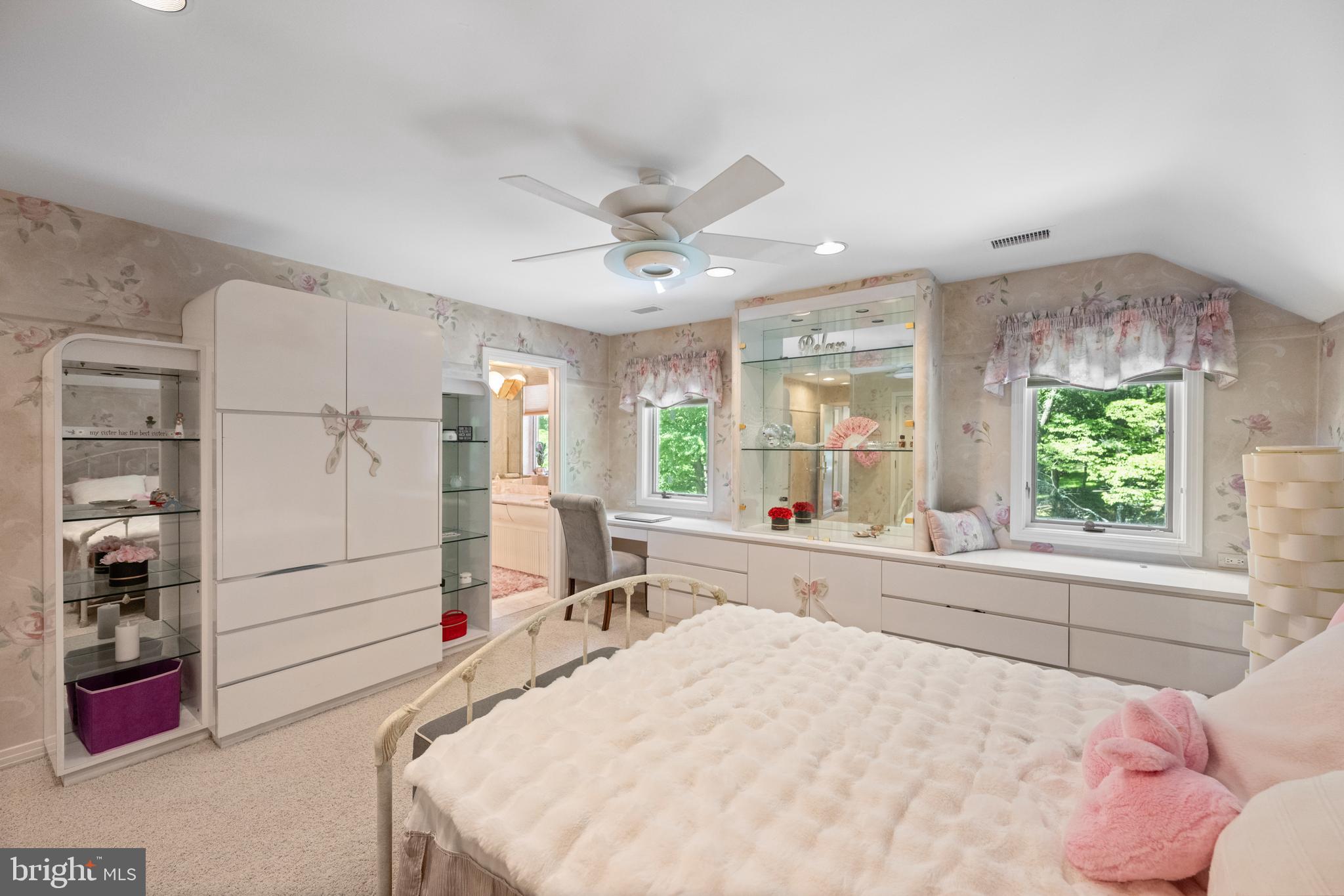46 SLEEPY HOLLOW DRIVE