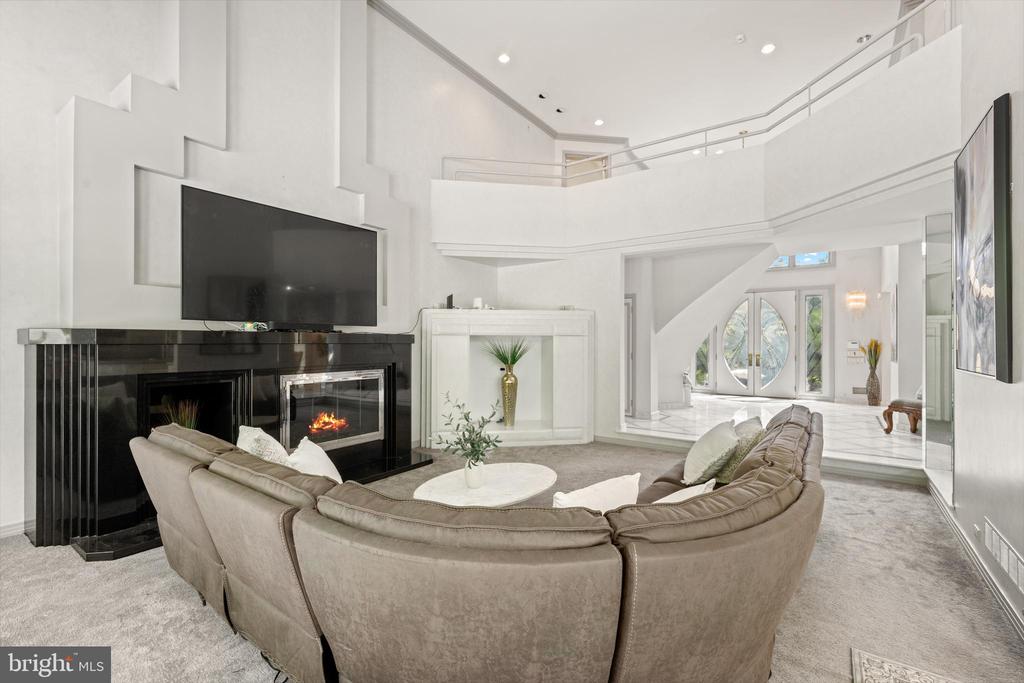 46 SLEEPY HOLLOW DRIVE