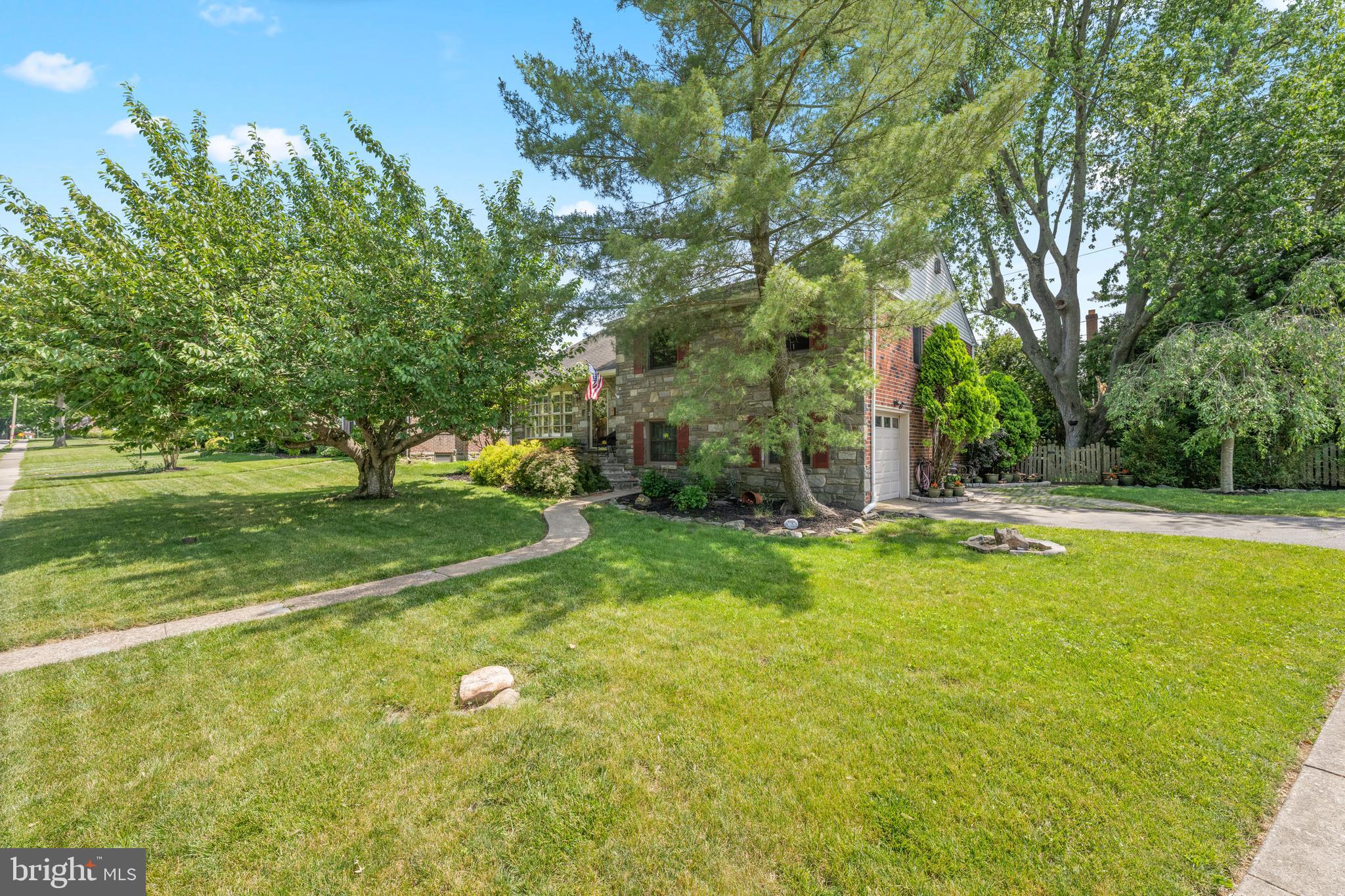 260 AVON ROAD