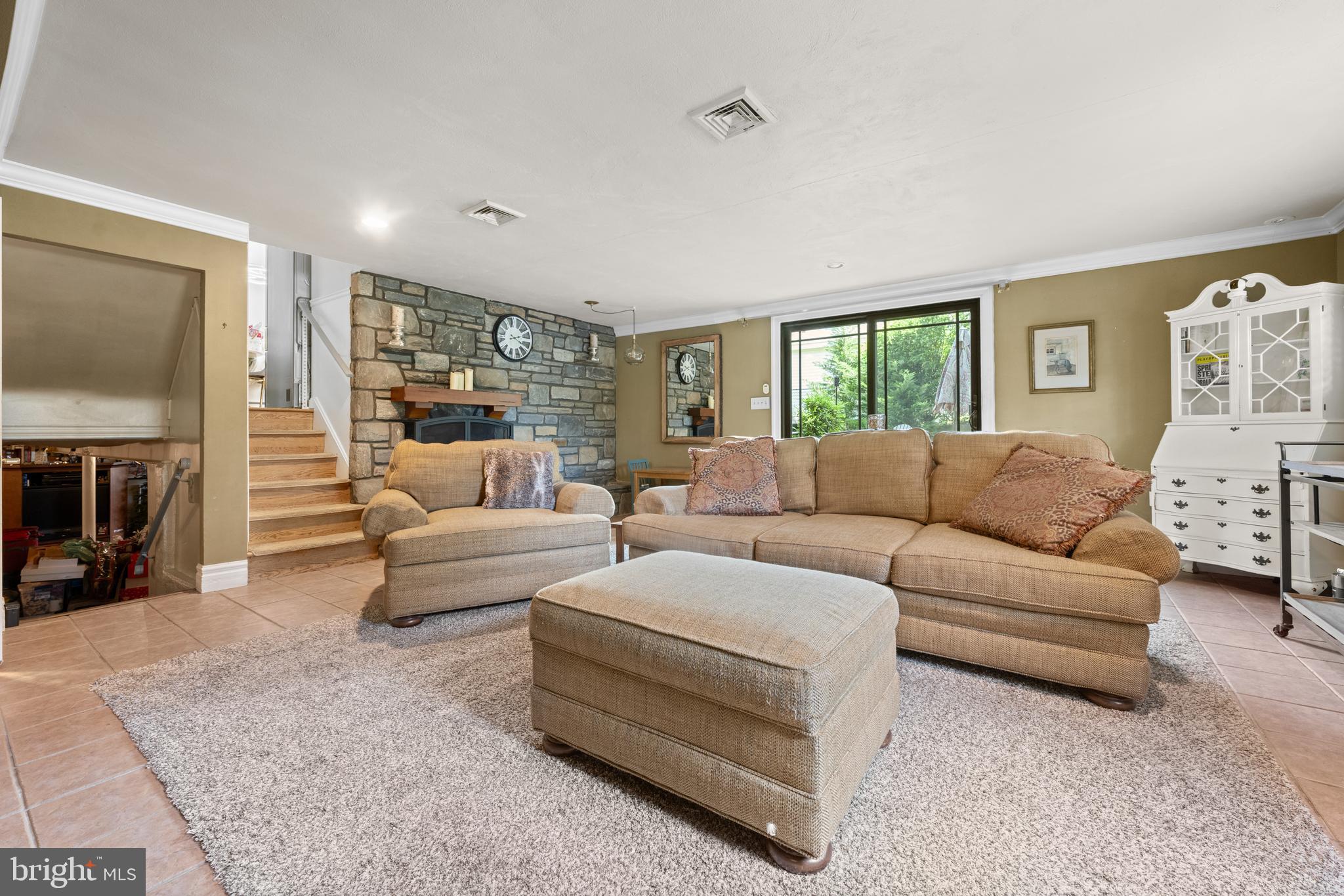 260 AVON ROAD