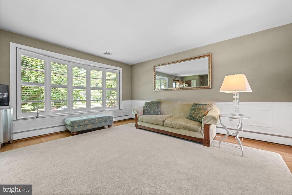 260 AVON ROAD