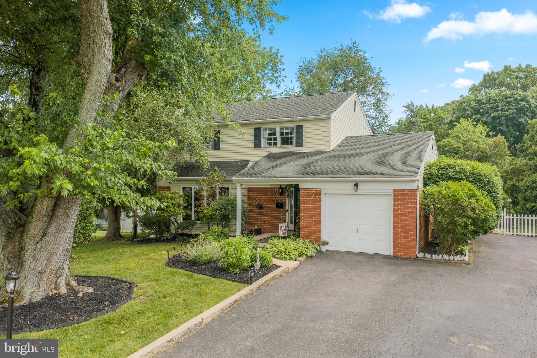 217 HEMLOCK LANE
