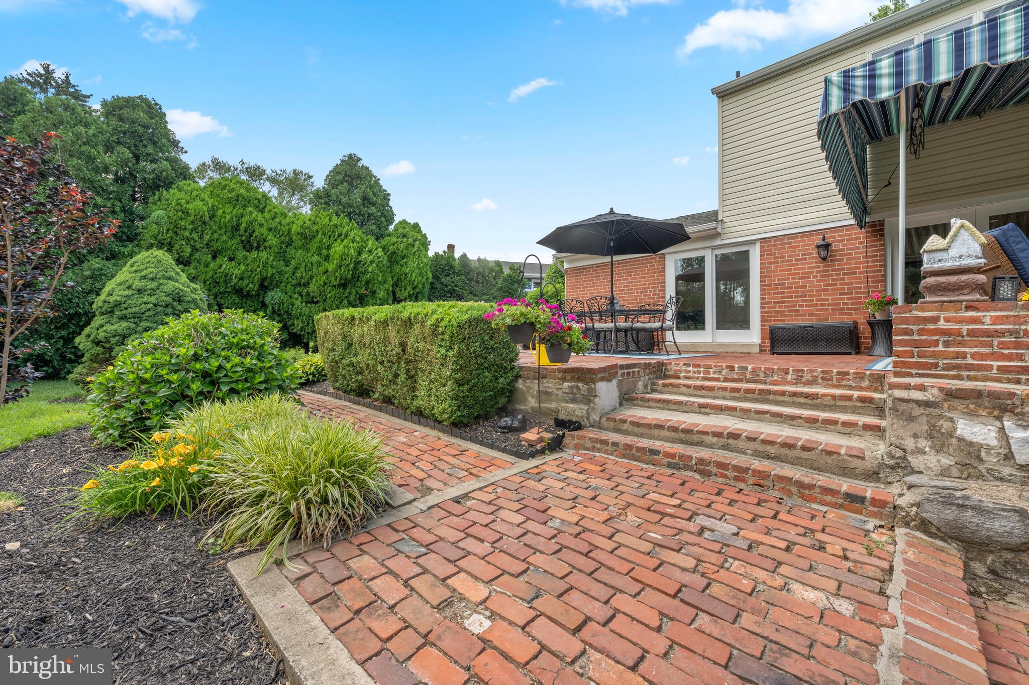 217 HEMLOCK LANE