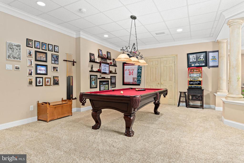 365 ARBOR CIRCLE