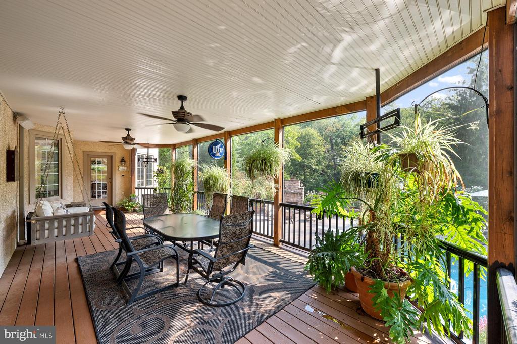 365 ARBOR CIRCLE