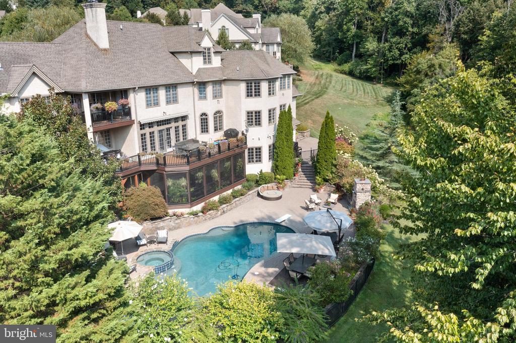 365 ARBOR CIRCLE